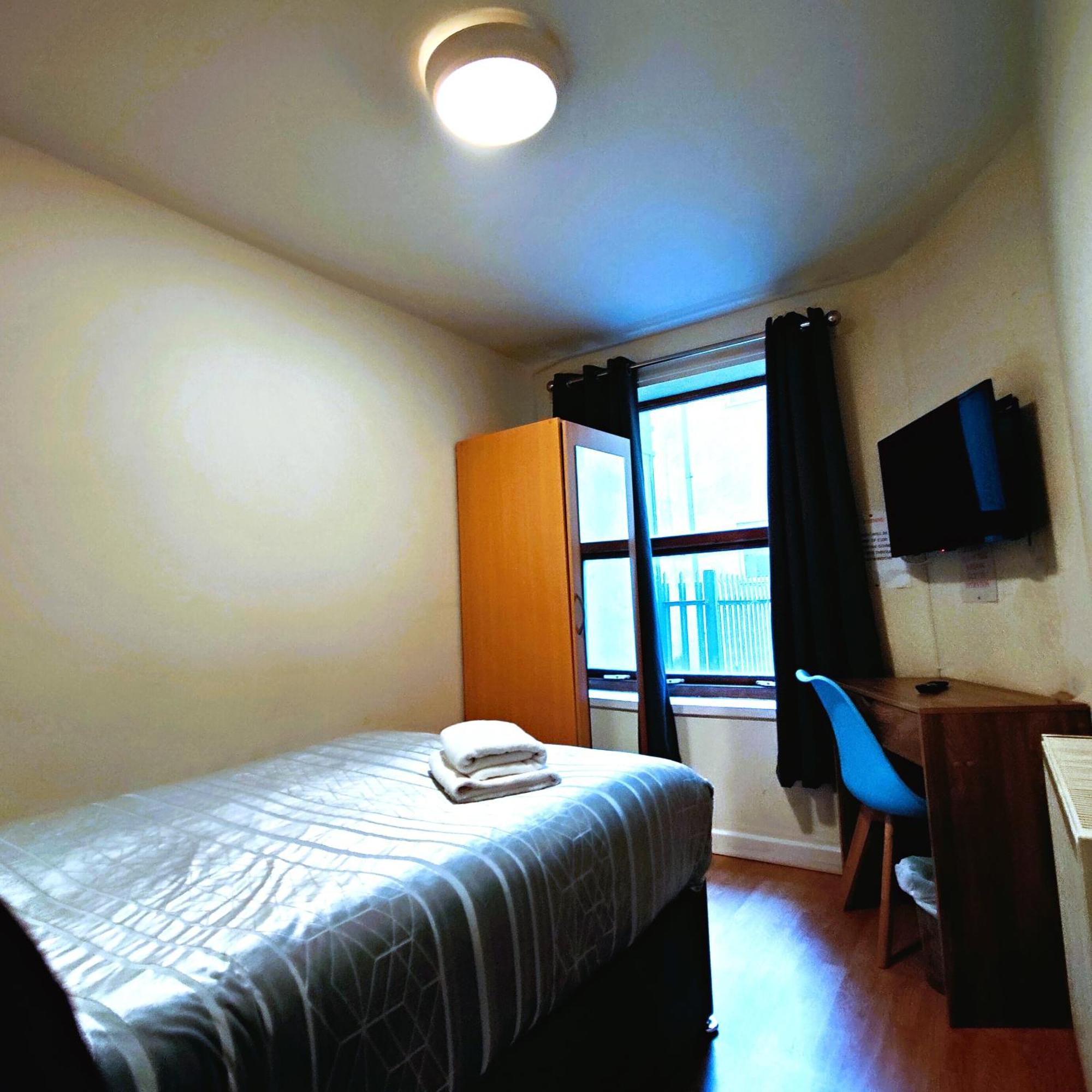 Liverpool City Centre Private Rooms Including Smart Tvs - With Shared Bathroom Luaran gambar