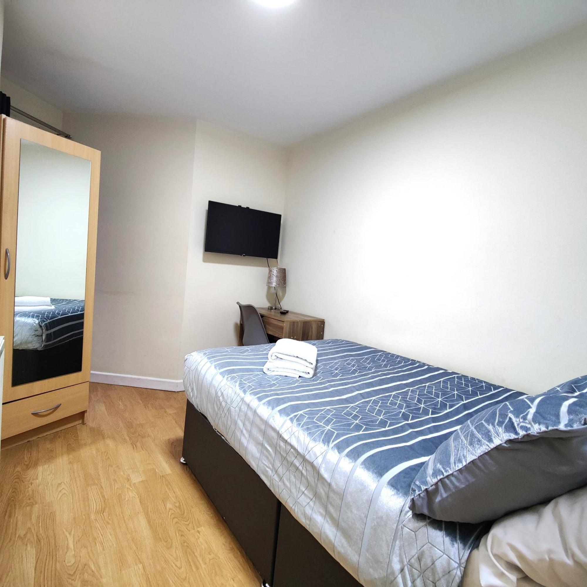 Liverpool City Centre Private Rooms Including Smart Tvs - With Shared Bathroom Luaran gambar