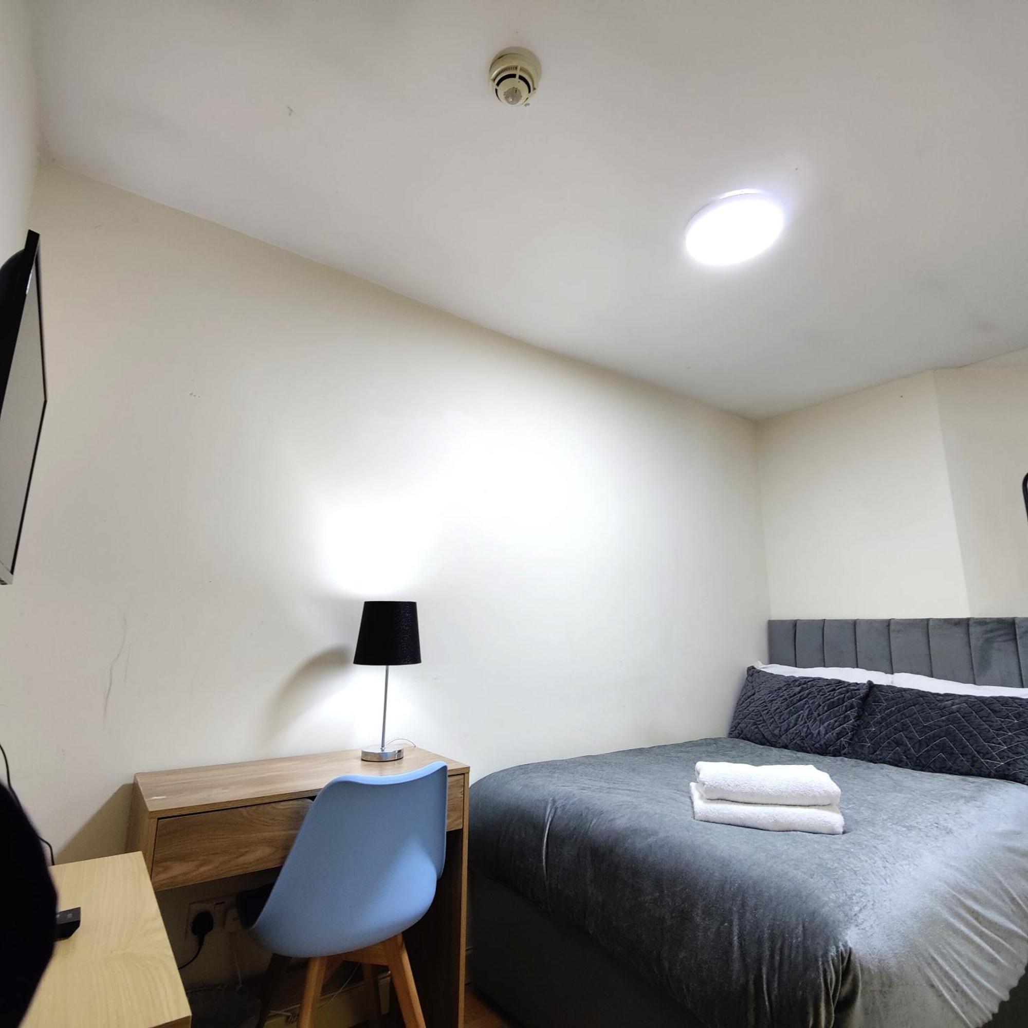 Liverpool City Centre Private Rooms Including Smart Tvs - With Shared Bathroom Luaran gambar